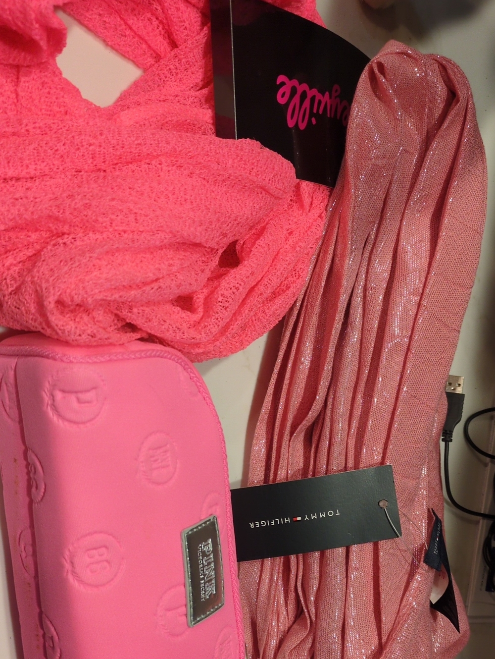 Tommy Hilfiger Bright Pink Shimmer Scarf Set